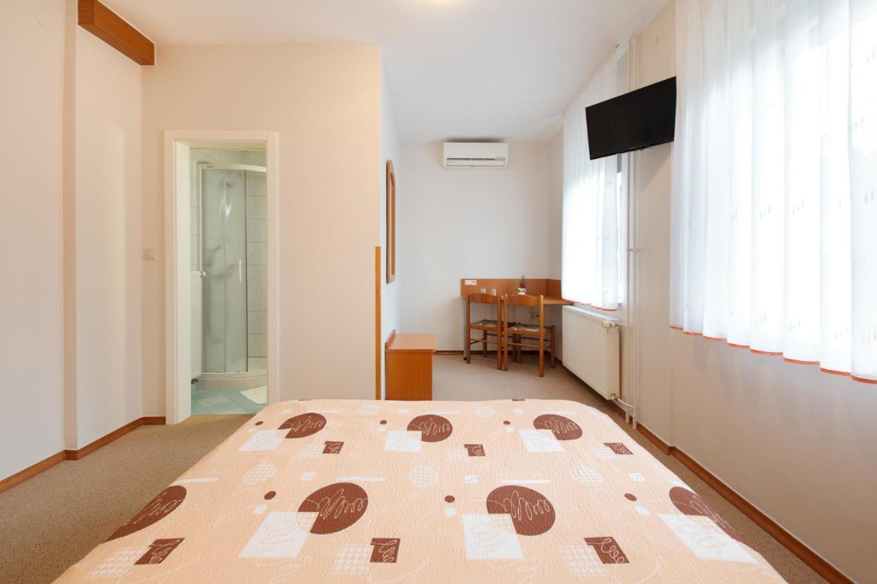 Rooms Sustersic Ljubljana Exterior photo